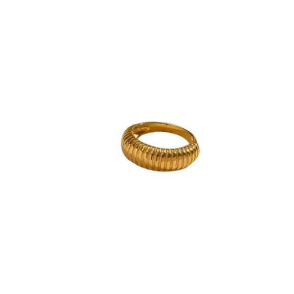 18K GOLD RING - Picture 2 of 3